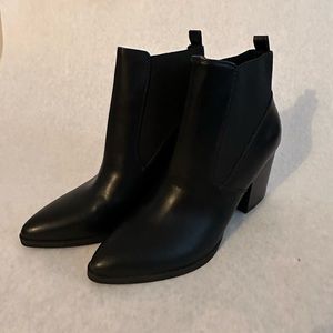 GBG Los Angeles Heeled Booties, Black 9/12
